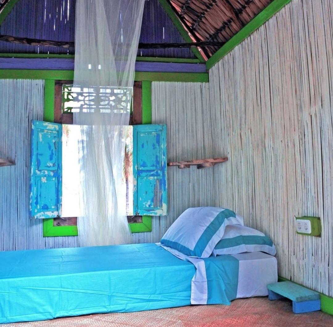Cocokabanasrote Apartment Nembrala Bagian luar foto