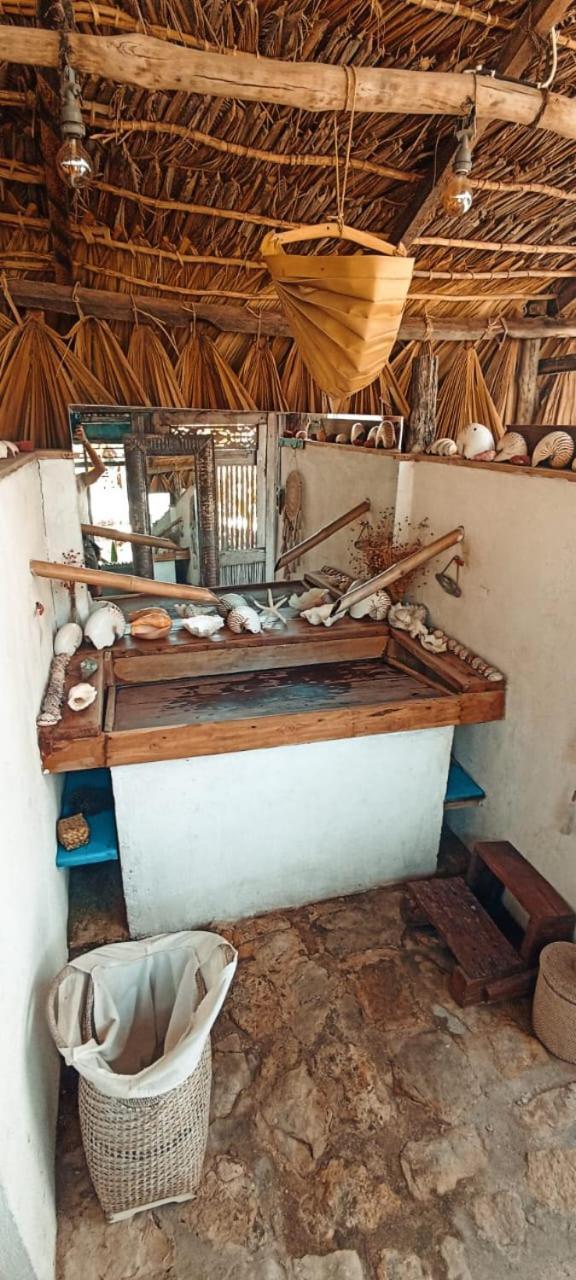 Cocokabanasrote Apartment Nembrala Bagian luar foto