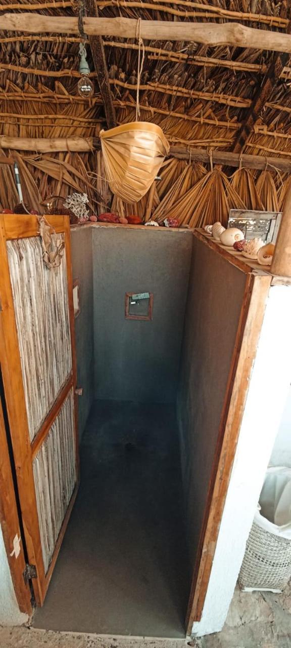 Cocokabanasrote Apartment Nembrala Bagian luar foto